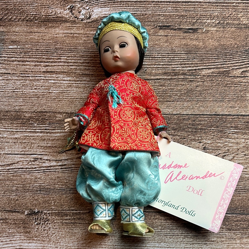 Madame Alexander 8” Doll w/ Box - Aladdin #482